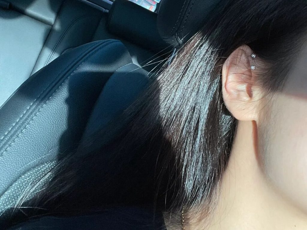 double forward helix piercing