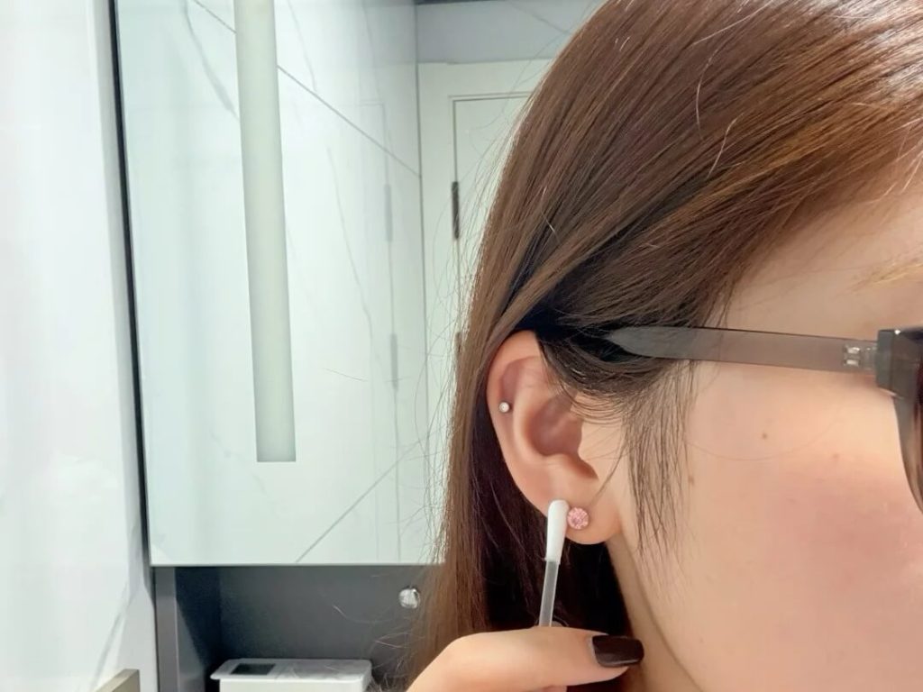 helix and tragus piercing cleaning